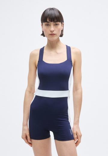 Слитный купальник