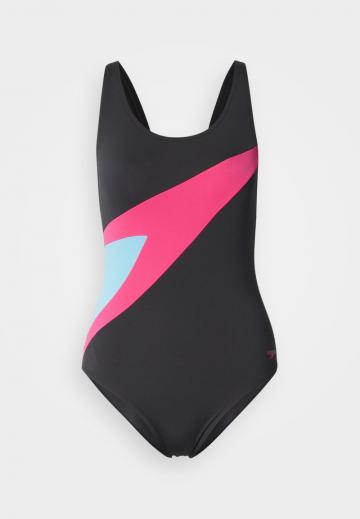 Слитный купальник