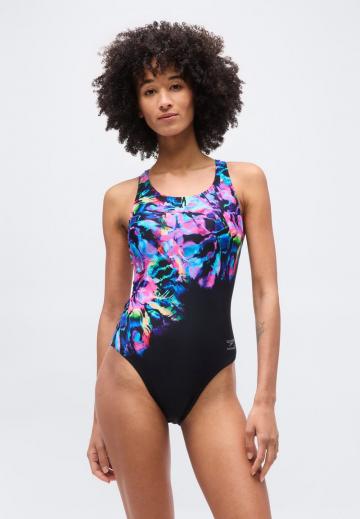 Слитный купальник