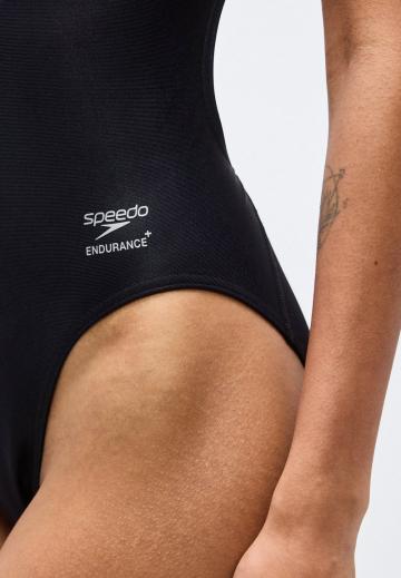 Слитный купальник