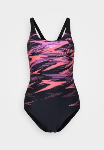 Слитный купальник