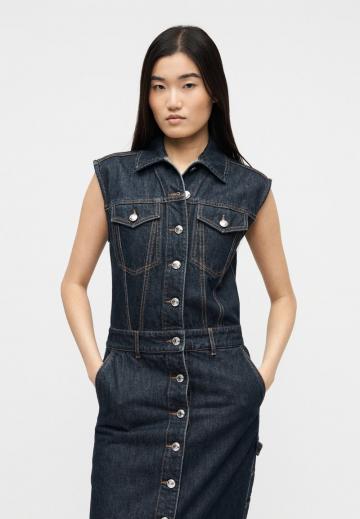 Джинсовая жилетка