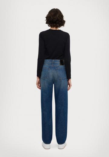 Джинсы бойфренда