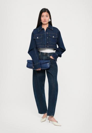 Короткая куртка