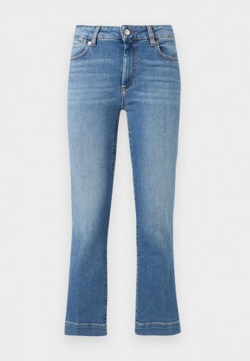 Короткие джинсы