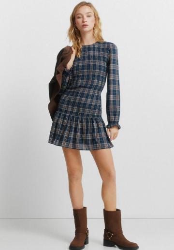 Короткое платье