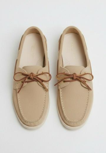 Ботинки на шнуровке