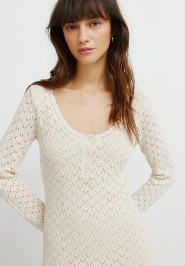 Вязаное платье