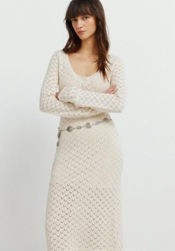 Вязаное платье
