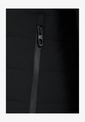 Сноубордическая куртка