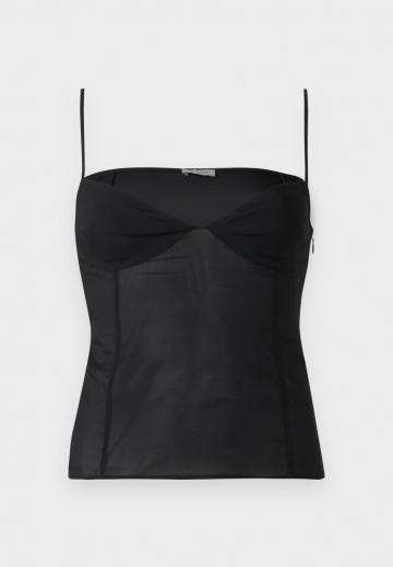 Топ на бретельках