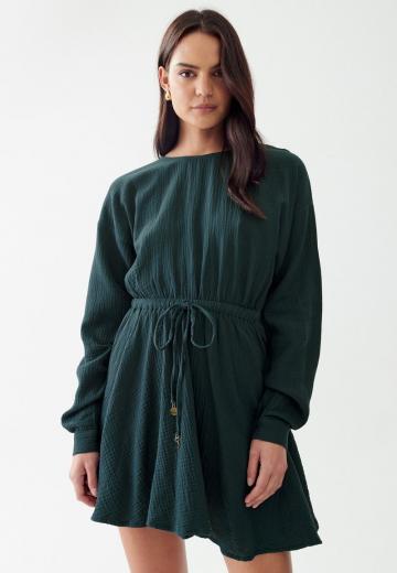 Короткое платье