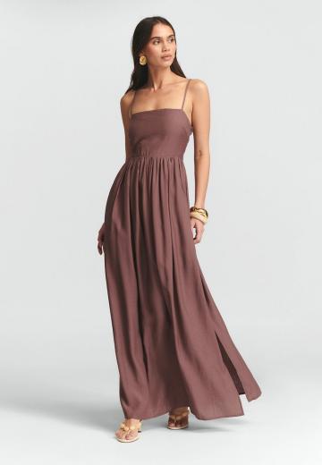 Платье без бретелек