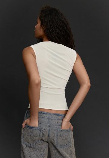 Блузка без рукавов