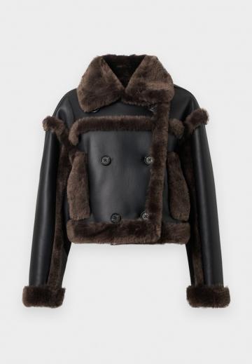 Короткая куртка