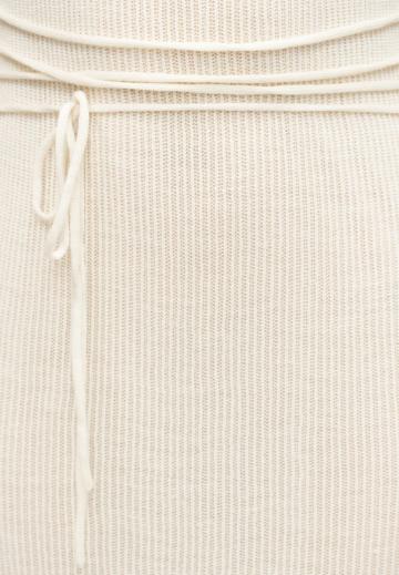 Вязаное платье