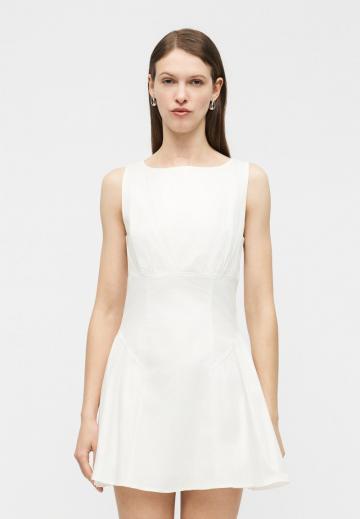 Короткое платье