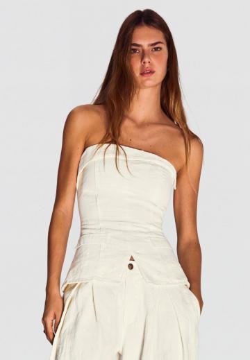 Топ без бретелек