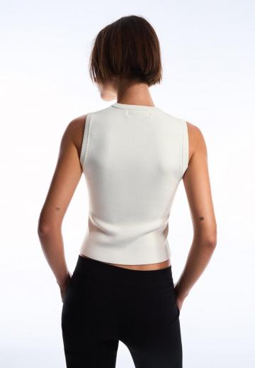 Джинсовая жилетка