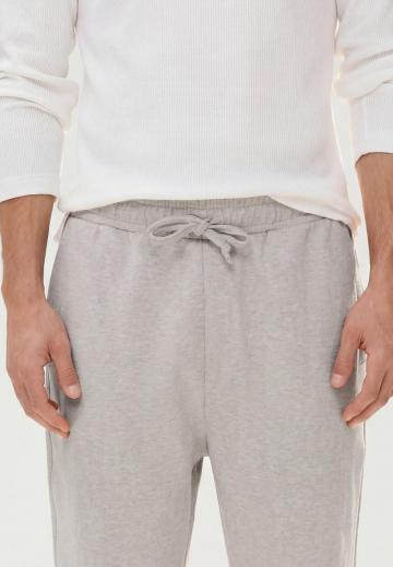 Спортивные штаны