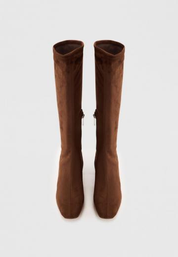 Высокие сапоги