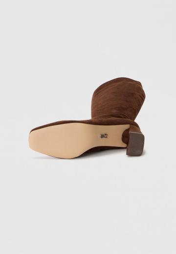 Высокие сапоги