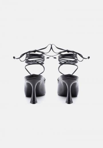 Туфли на шнуровке