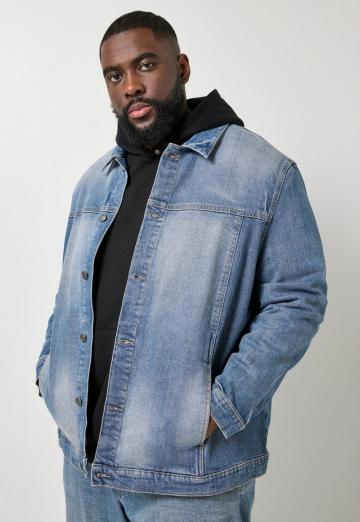 Джинсовая куртка