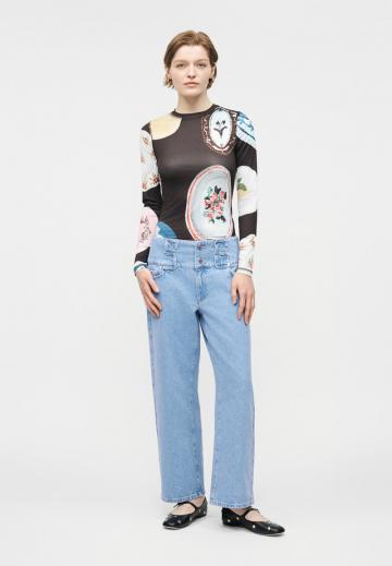 Прямые джинсы