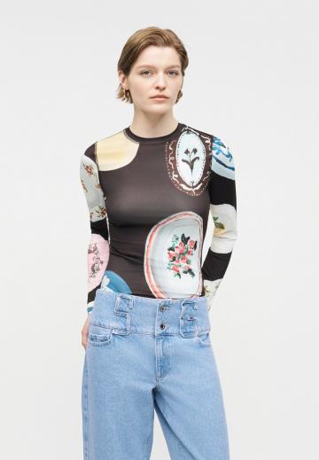 Прямые джинсы