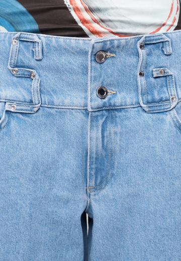 Прямые джинсы