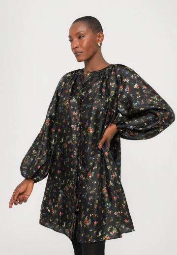 Короткое платье