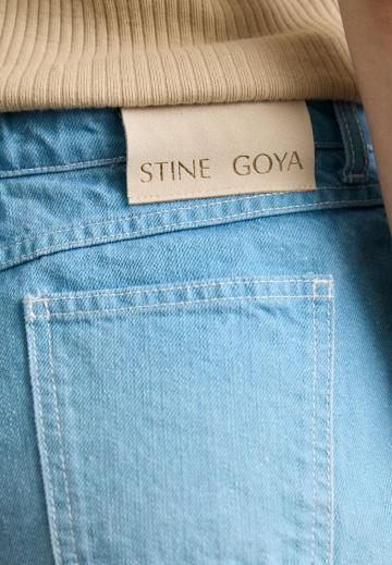 Джинсы бойфренда