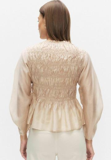 Атласная блузка