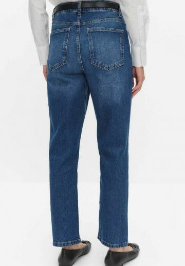 Прямые джинсы