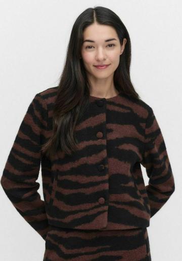 Жаккардовая кофта