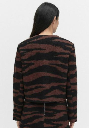 Жаккардовая кофта