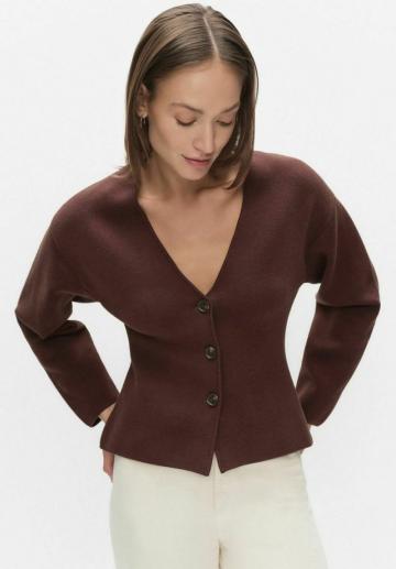 Вязаная кофта