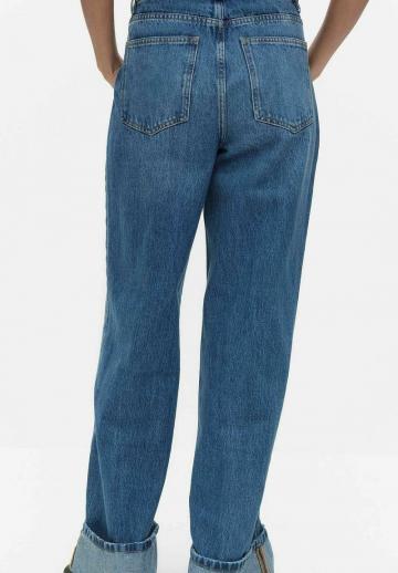 Свободные джинсы