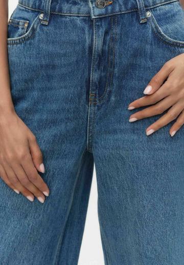 Свободные джинсы
