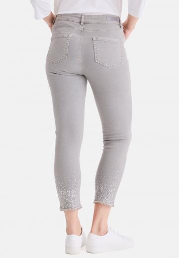 Короткие джинсы