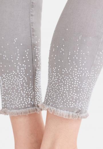 Короткие джинсы