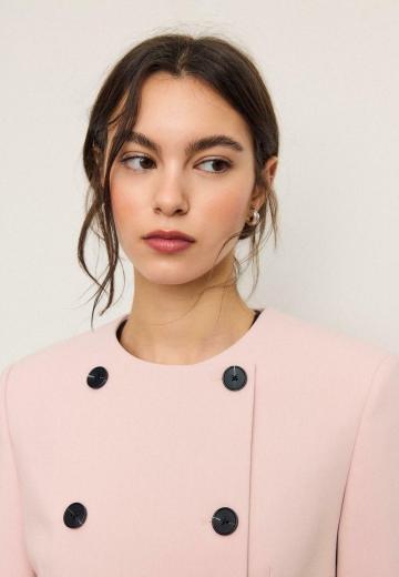 Короткий блейзер