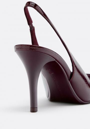 Туфли на высоком каблуке