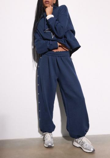 Спортивные штаны