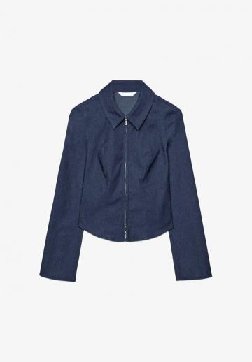 Джинсовая куртка