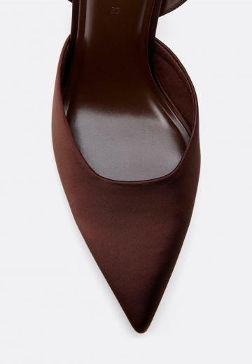 Туфли на высоком каблуке