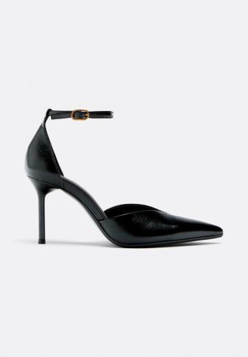 Туфли на высоком каблуке