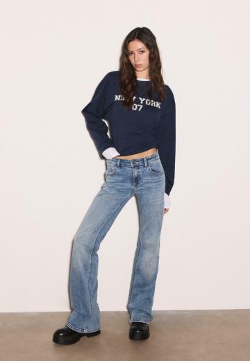 Клешеные брюки