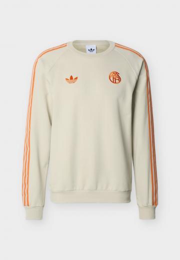 Спортивная кофта